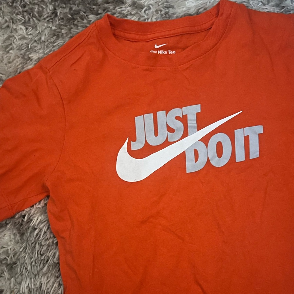 Nike T-Shirt Medium